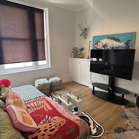 Bright Apartment In The Heart Of St Leonards Hastings Esterno foto